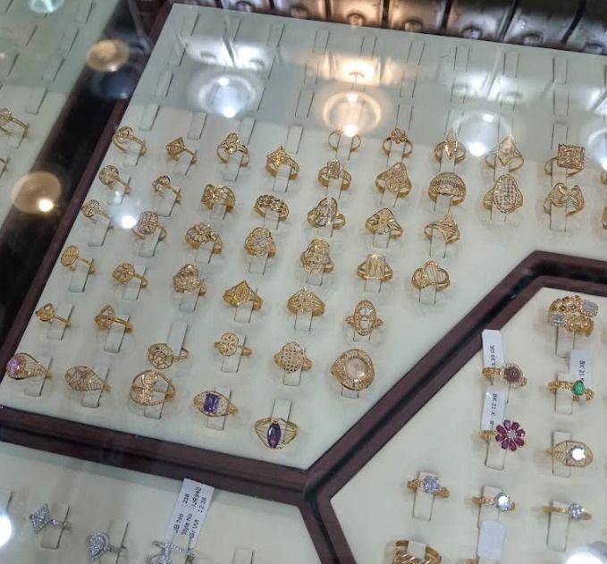 النجمة الذهبية للذهب والمجوهرات 4