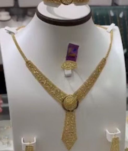 مجوهرات دانية الشرق 1