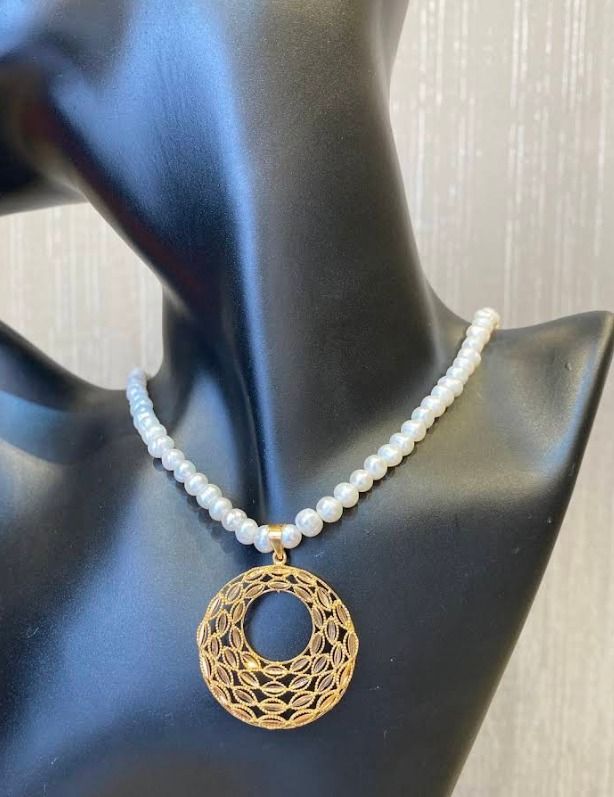 Hassan Alarbash jewellery -حسن الاربش للذهب والمجوهرات 1