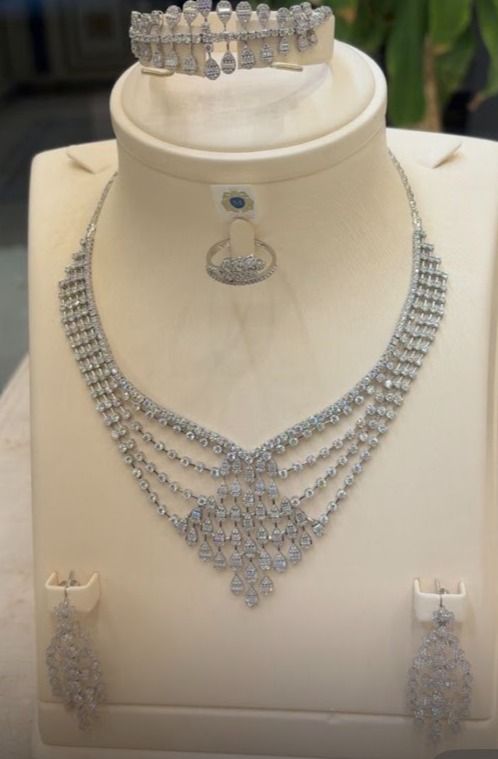 Swarovski Tabuk 2