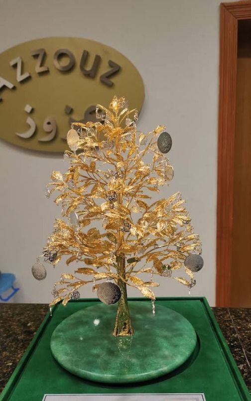 شركة بيت عزوز للذهب والمجوهرات والهدايا 3
